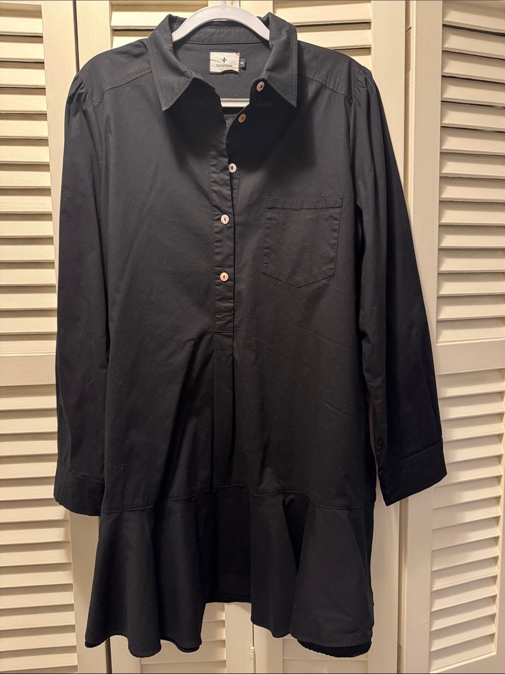 Tuckernuck Black Button Front Tunic XXL Like New